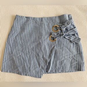 LF Mini asymmetrical skirt with Striped Blue Grommet Tie, size 10